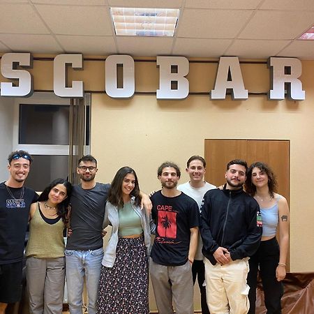 Escobars Backpackers Hostel Riga Luaran gambar